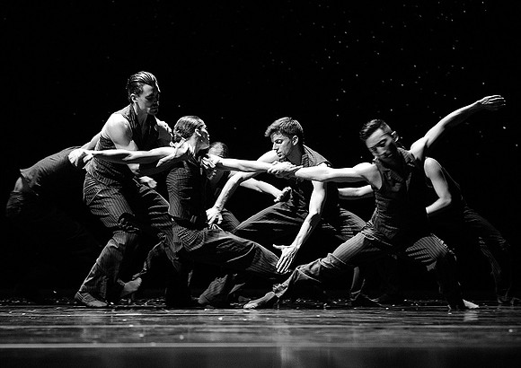 Nederlands Dans Theater 3